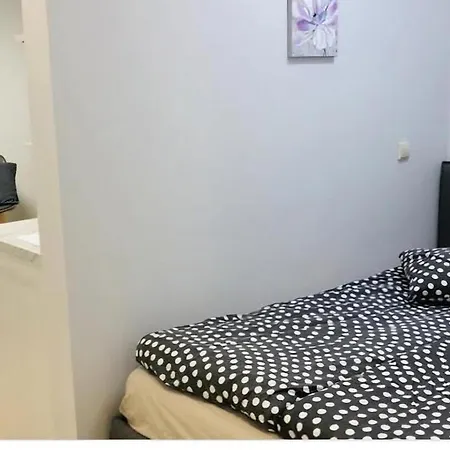 Happy Sweet Old Town Studio, Self Check In, Parking Apartment *