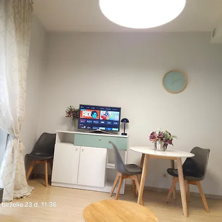 Happy Sweet Old Town Studio, Self Check In, Parking Apartment *